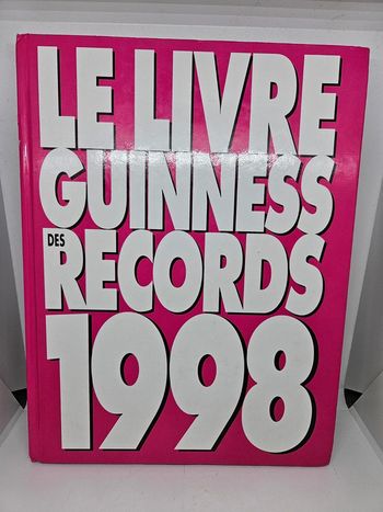 "Le livre guinness des records 1998".
286 pages. 
ISBN : 2.911792.04.1