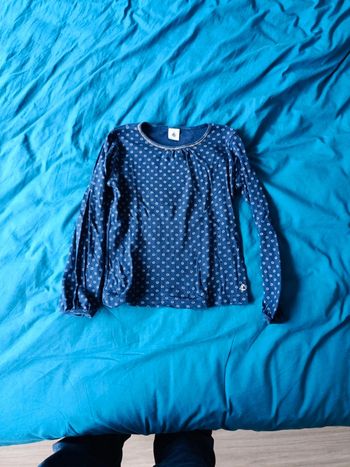 T shirt manches longues petit bateau taille 8ans