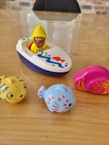 Petit bateau de pêche playmobil 1.2.3 