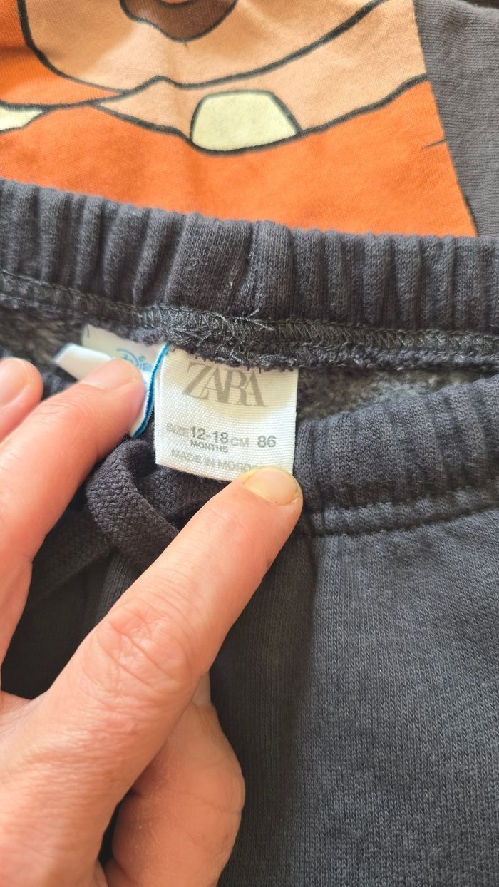 NEUF(non portés) 😍🥰superbe ensemble teeshirt mc et pantalon molleton 18 mois 86cm (le roi lion)  Garçon💙💙🤩😍 - photo numéro 6