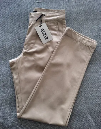 Chino BZB - Coupe Droite Classique - Beige - Taille 34 / S - Neuf avec Étiquette - Valeur 15€