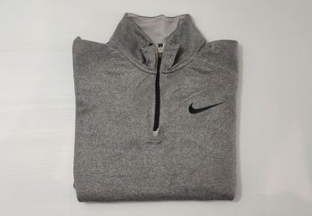 Vêtement Homme Sweat zippé 1/4 Haut de sport gris Nike therma-fit taille M #Retrostreet