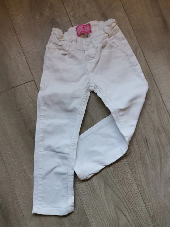 Pantalon blanc 4 5 ans