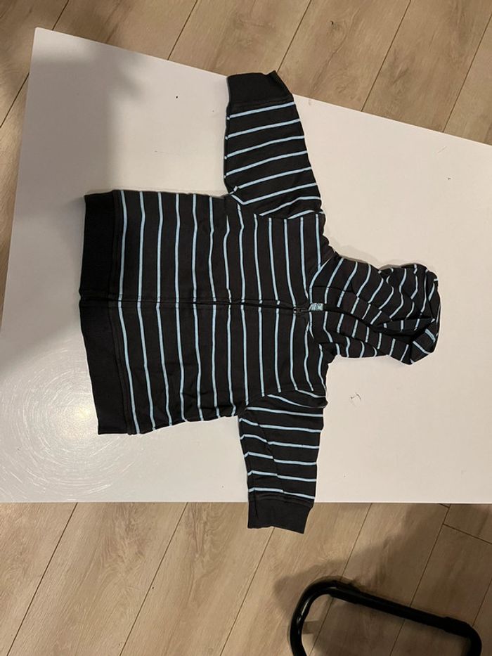 Pull à capuche