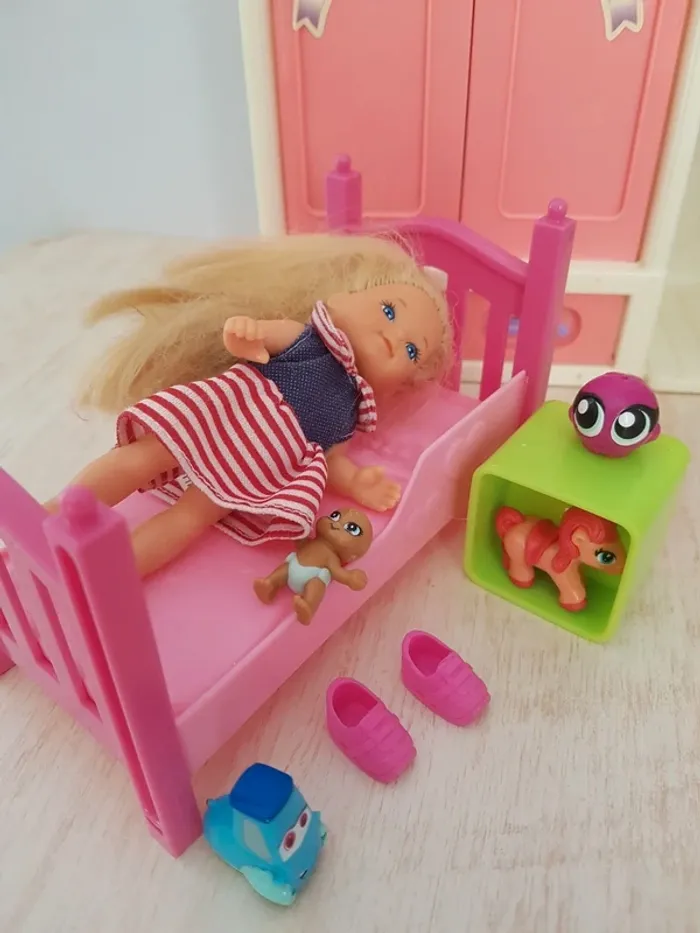 Meuble dressing et salle de bain Barbie - photo numéro 3