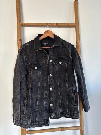 veste en jean noire kiabi taille XS