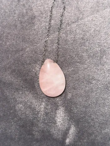 Collier pierre quartz rose