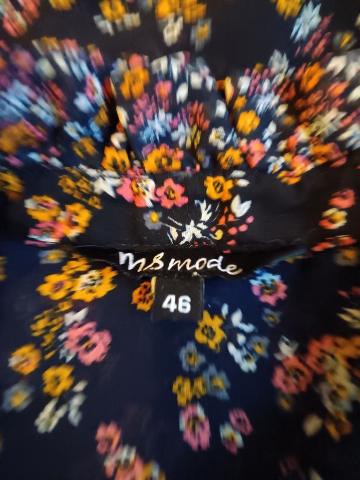 Tunique voile fluide noire à petites fleurs - photo numéro 3