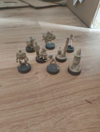 Lot 8 figurines dragon ball