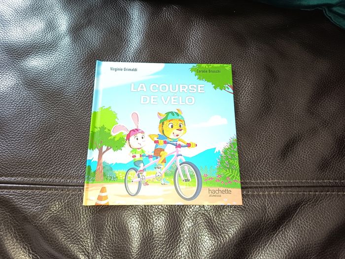 Livre album enfant Mac Do, La course de vélo, Éditions Hachette Jeunesse, NEUF