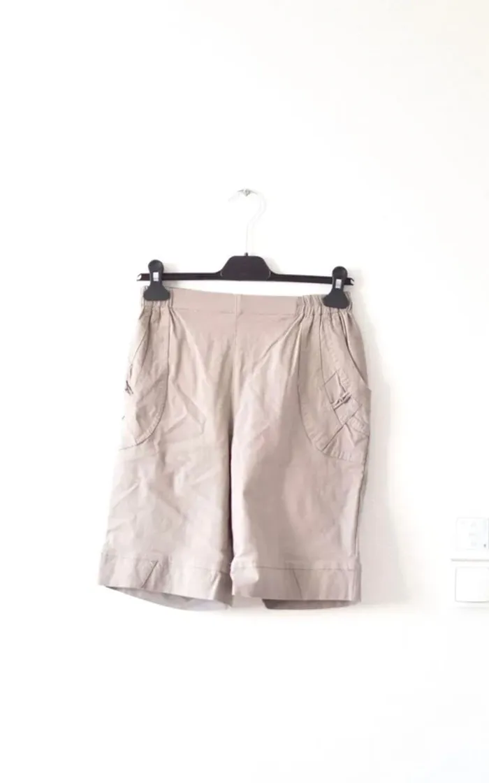 Short vintage beige, taille 36, en très bon état - photo numéro 7