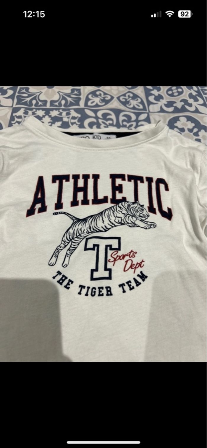 Teeshirt manches longue blanc/crème motif tigre 5 ans - photo numéro 3