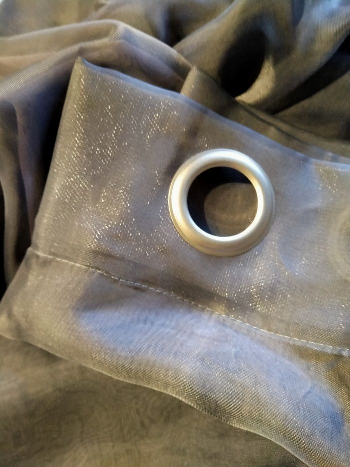 3 rideaux - photo numéro 3