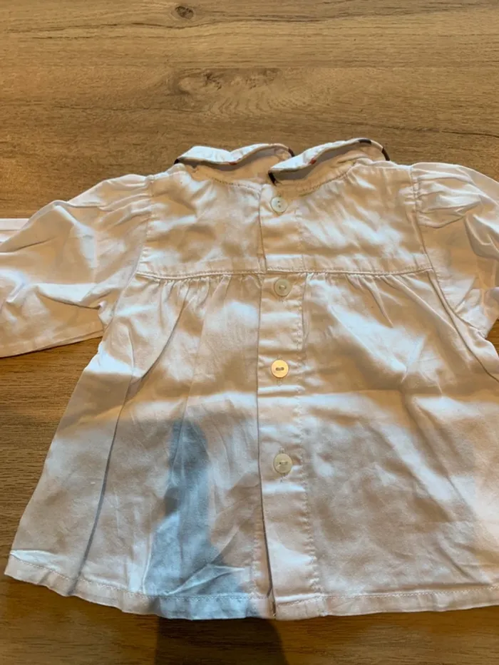 Blouse burberry taille 1 mois - photo numéro 5