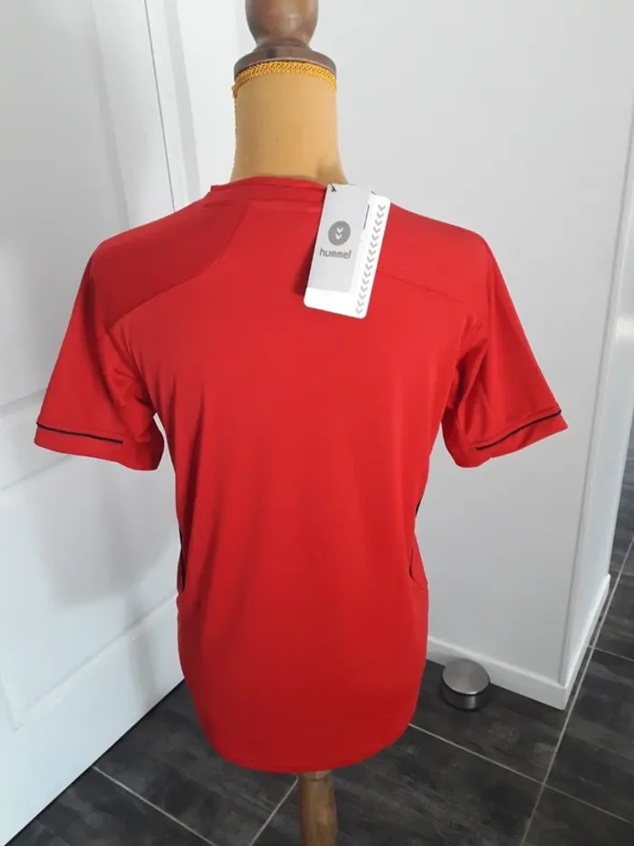 T-shirt Hummel neuf - photo numéro 2