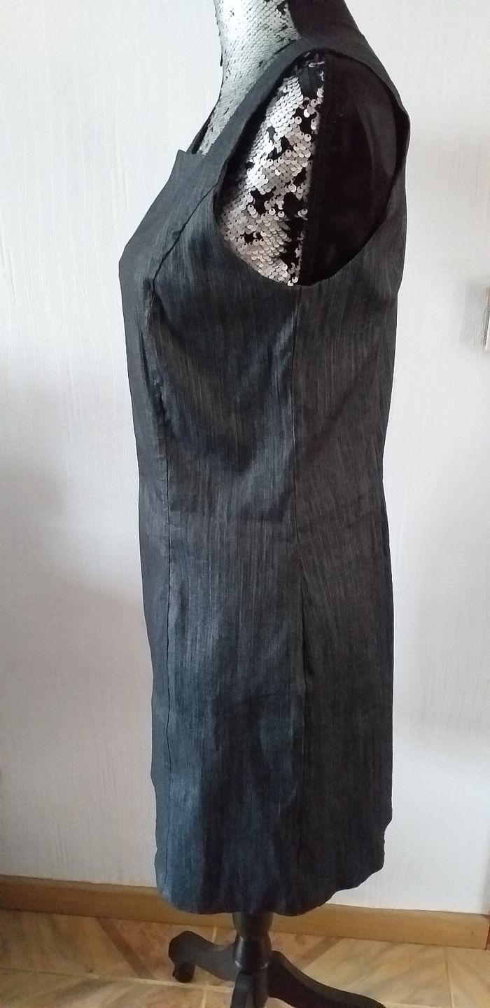 Robe grise sans manches/ Boutique Parisienne - photo numéro 2