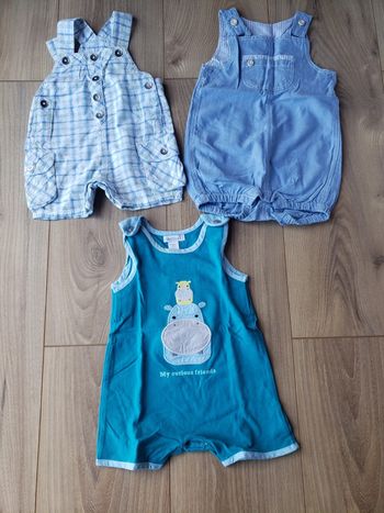 Lot de barboteuses 03 mois