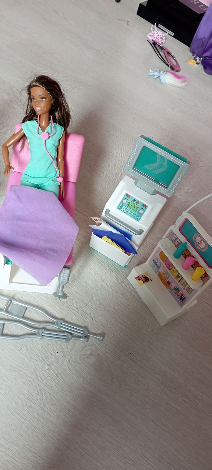Barbie médecin - photo numéro 4