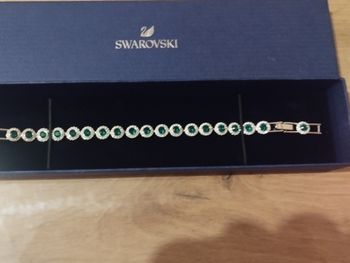 Bracelet Swarovski pierres vertes