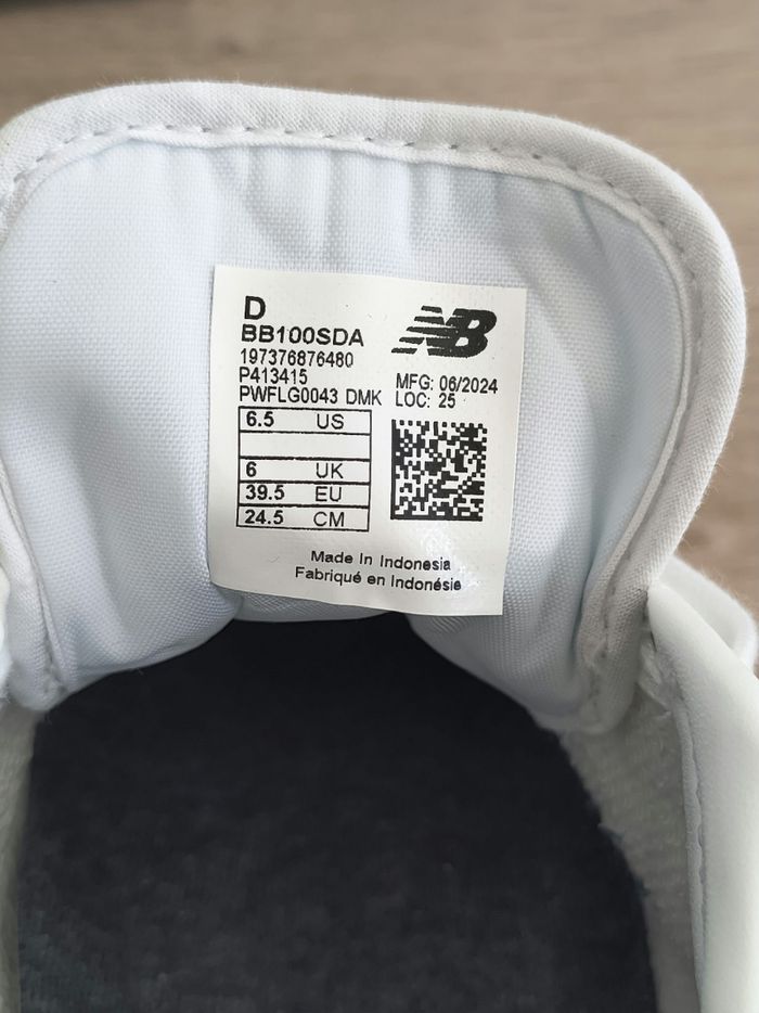 Baskets chaussures New Balance taille 39.5 neuves - photo numéro 9