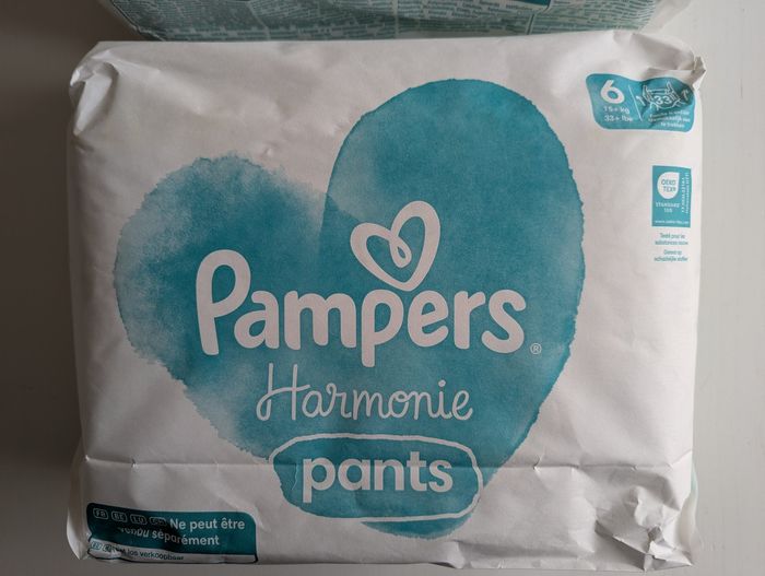 Couche pampers harmonie pants taille 6 - photo numéro 3