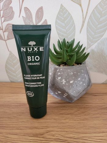 Fluide hydratant correcteur de peau - Nuxe Bio