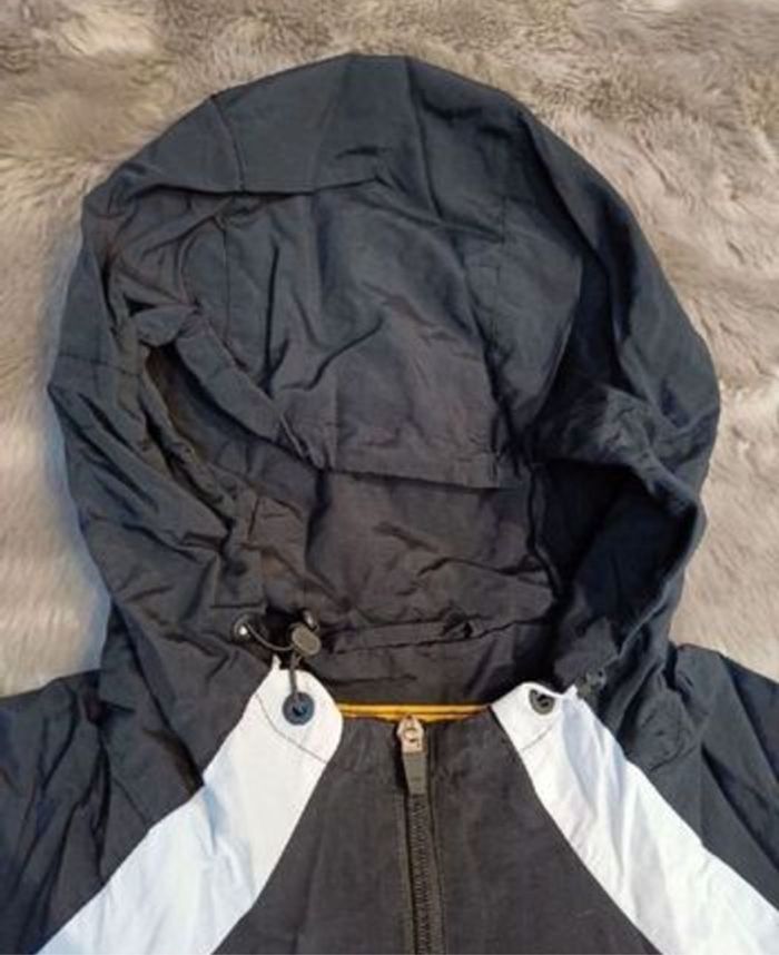 Veste corteiz noir - très bonne état - photo numéro 4