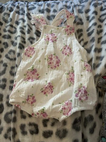 Lots de vêtements réservés