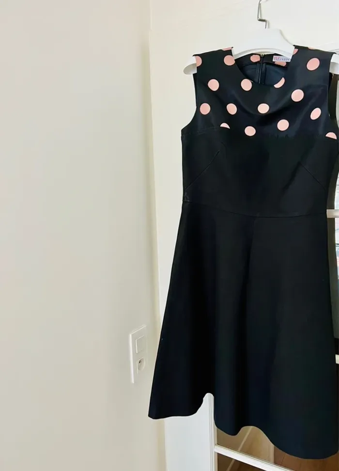 Robe Red Valentino taille 40 - photo numéro 3