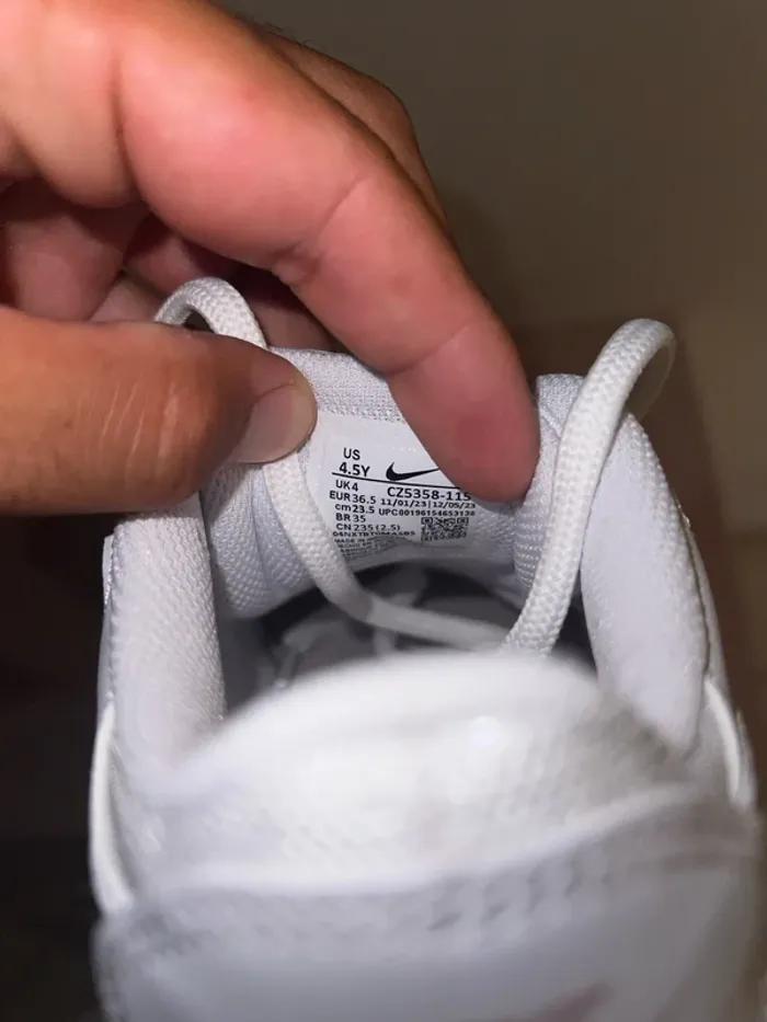 Basket Nike taille 36.5 femme fille - photo numéro 8