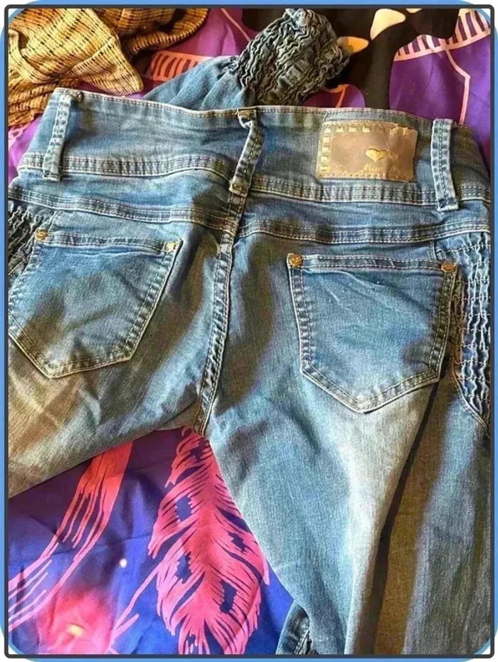 Très jolie jeans taille  40  marque miss ness - photo numéro 7