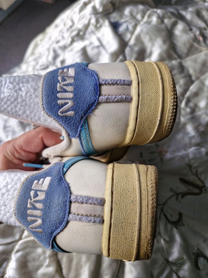 Très joloes basquets lacets nike - photo numéro 2