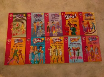 Lot de 10 livres totally spies