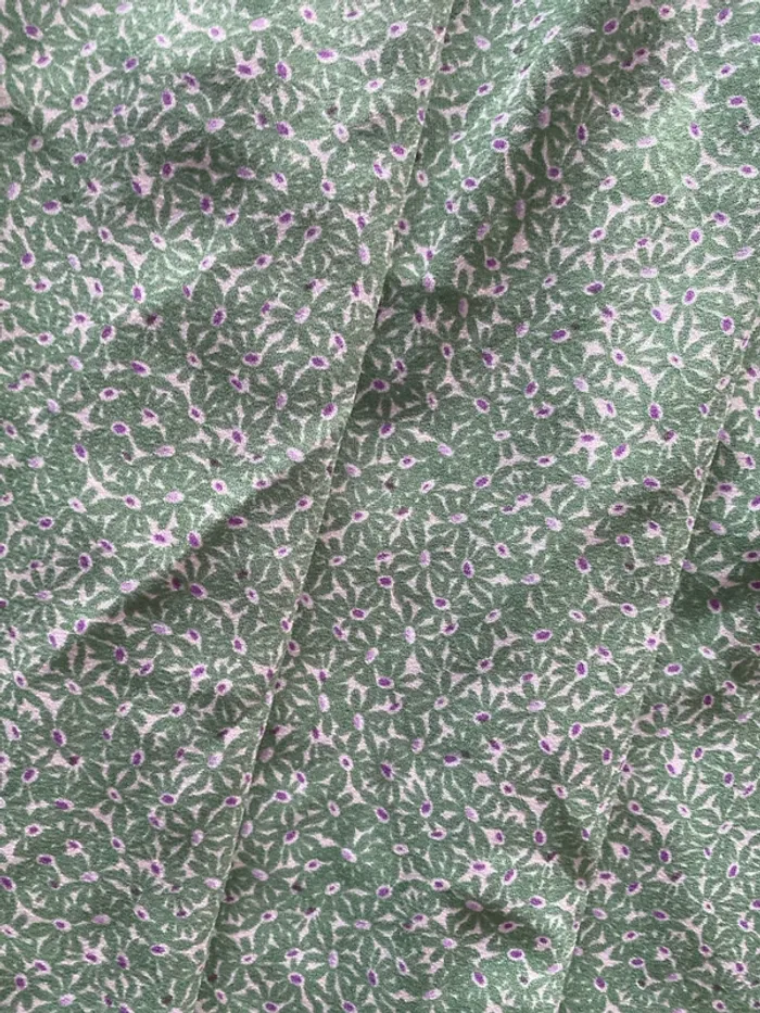 Robe Kiabi verte en très bon état - photo numéro 2