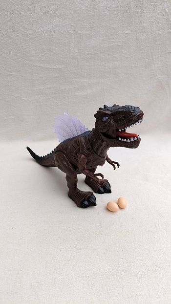 Dinosaure lumineux et sonore