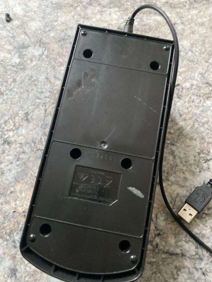 Chargeur pour batterie manette - photo numéro 3