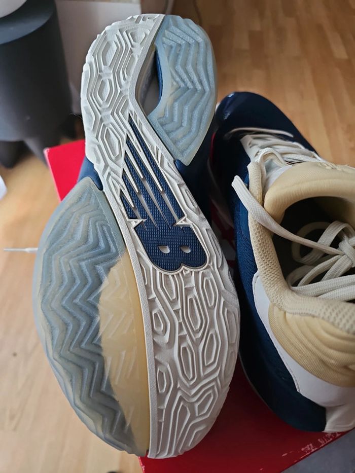 🔥A saisir🔥New Balance CH Two Way T.44,5🏀 - photo numéro 9