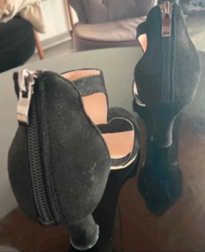 Chaussures de danse ou autre noir 5cm 35 neuves - photo numéro 4