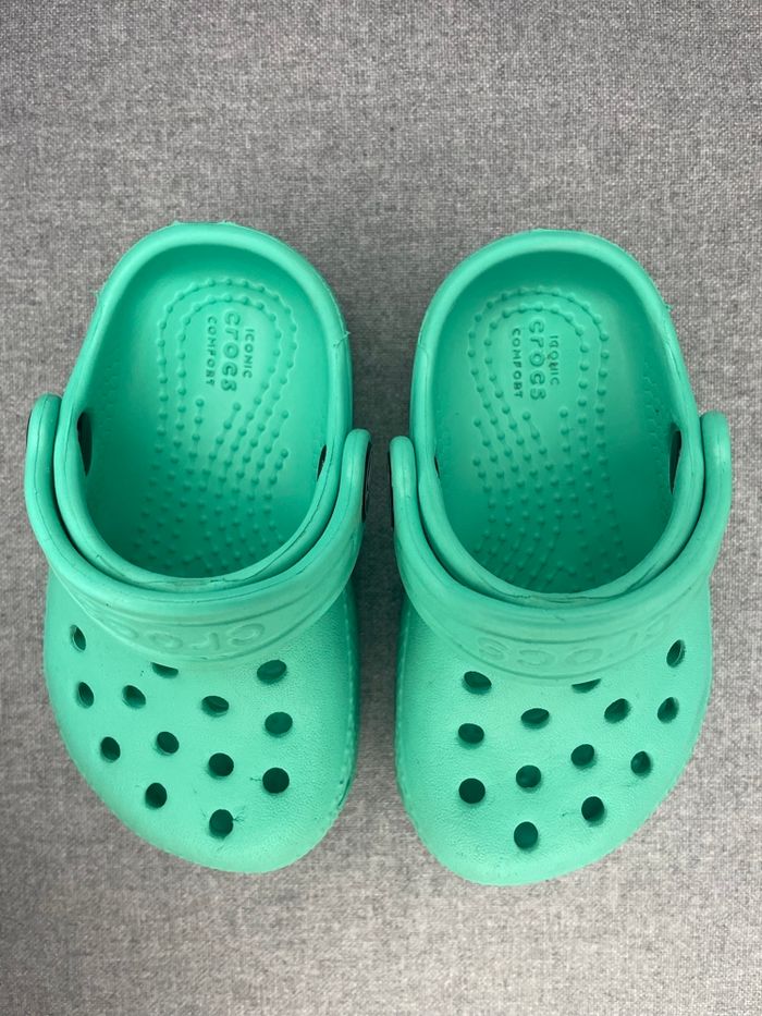 Crocs bébé – Taille 20 – Très bon état - photo numéro 3