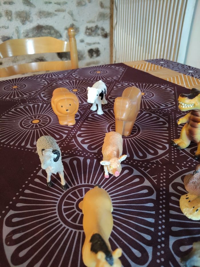 Lot d'animaux - photo numéro 4