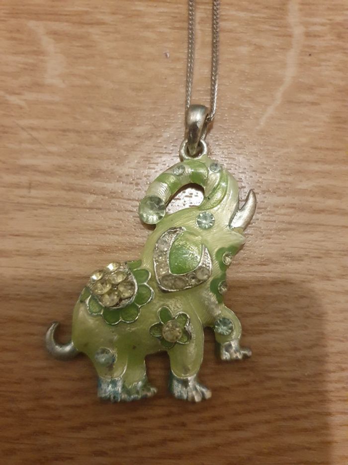 Collier éléphant - photo numéro 2