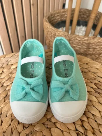 Ballerines en toile bleue taille 24