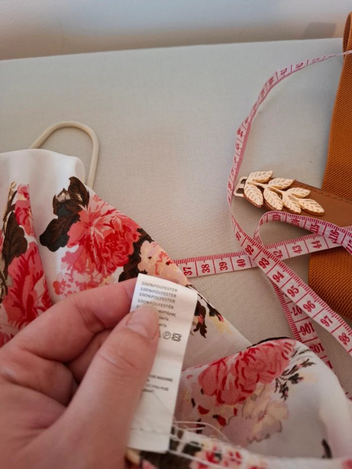 Robe blanche Fleurie fluide Colloseum taille S 36 - photo numéro 12