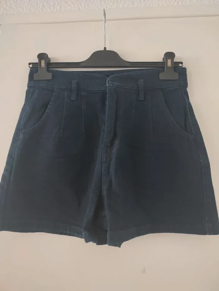 Short en jean bleu