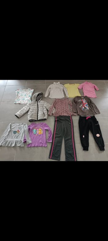 Lot de vêtements fille en 6 ans 