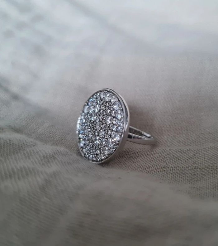 Bague cercle argent rhodié et oxydes de zirconium taille 60 - photo numéro 2