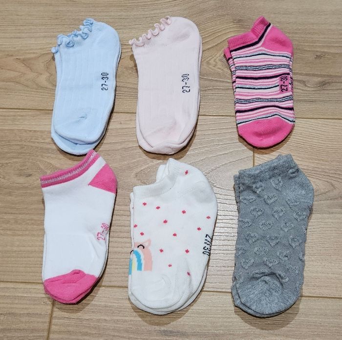 Lot de 6 paires de socquettes neuves - Taille 27-30