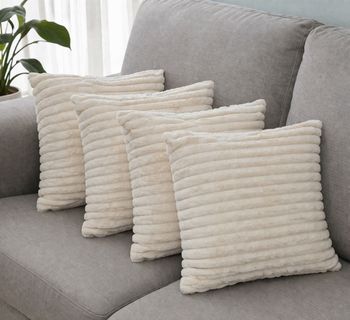 lot 4 housses de coussins haute gamme neuf 45.45