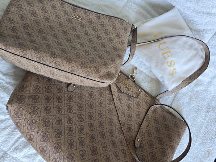 Deux sacs guess un grand et un bandoulière - photo numéro 7