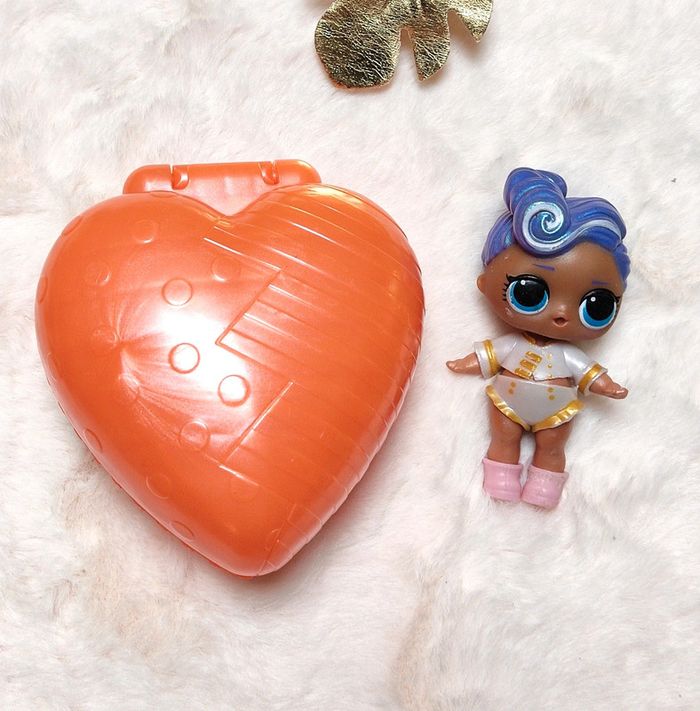 ⭐Poupée LOL surprise coulour change Bubbly Captain BB⭐ - photo numéro 2